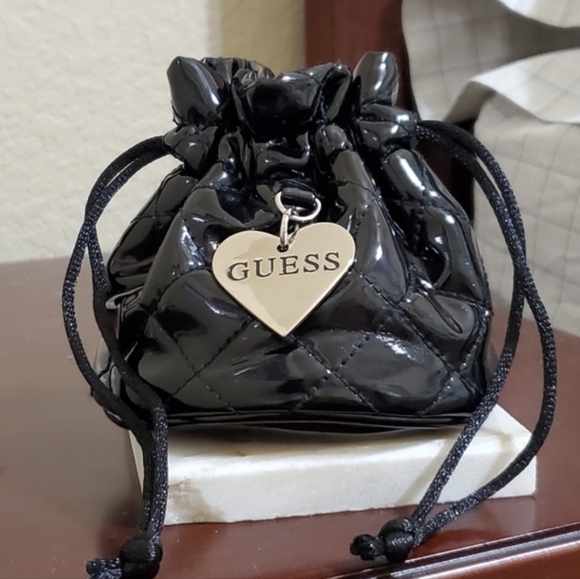 2 Guess Black Quilted Faux Leather Pleather Silver Heart Drawstring mini Bag - Picture 10 of 14